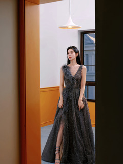 Ziyi Meng feet photo 7
