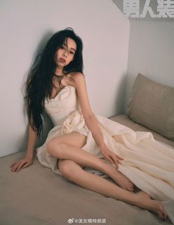 Ziyi Meng feet photo 10