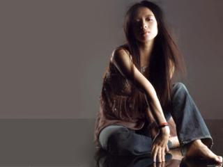 Ziyi Zhang feet photo thumbnail