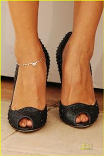 Ziyi Zhang feet photo thumbnail