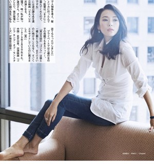 Ziyi Zhang feet photo thumbnail