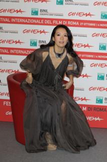 Ziyi Zhang feet photo thumbnail