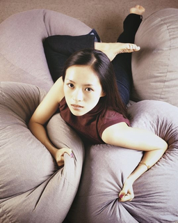 Ziyi Zhang feet photo thumbnail