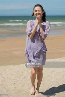 Ziyi Zhang feet photo thumbnail