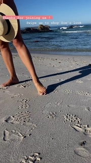Zoe Brown feet photo 3