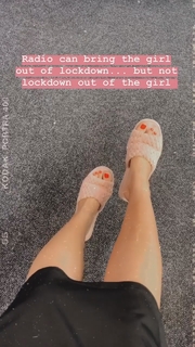 Zoe Brown feet photo 2