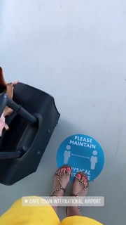 Zoe Brown feet photo 20