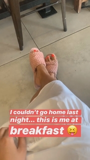 Zoe Brown feet photo 14