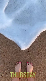 Zoe Brown feet photo 15