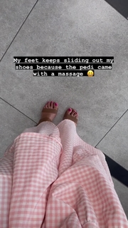 Zoe Brown feet photo 18