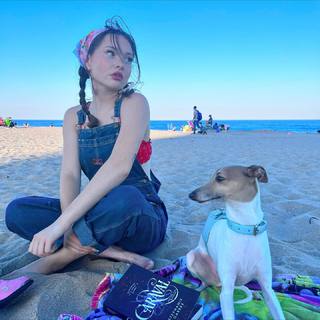 Zoe Colletti feet photo 4