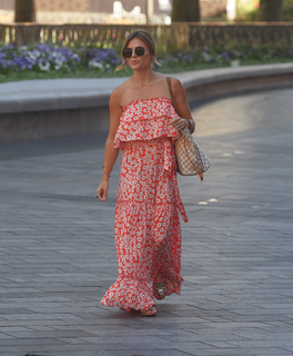 Zoe Hardman feet photo 9