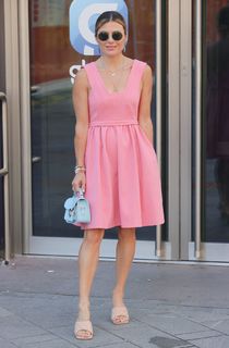 Zoe Hardman feet photo 9