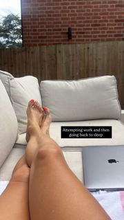 Zoe Hardman feet photo 1
