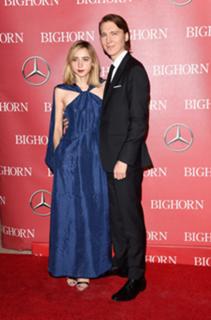 Zoe Kazan feet photo thumbnail