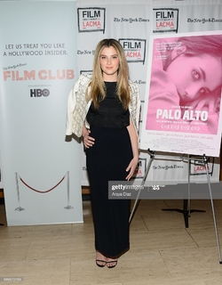 Zoe Levin feet photo 8