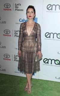 Zoe Lister-Jones feet photo thumbnail