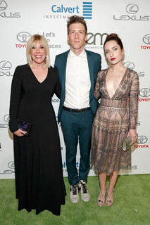 Zoe Lister-Jones feet photo thumbnail