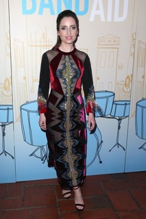 Zoe Lister-Jones feet photo thumbnail