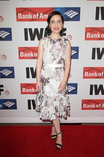 Zoe Lister-Jones feet photo thumbnail