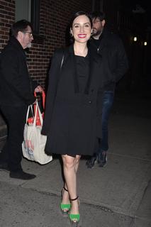 Zoe Lister-Jones feet photo thumbnail