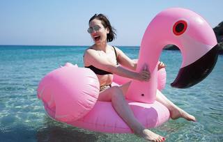 Zoe Lister-Jones feet photo thumbnail