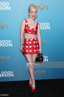 Zoe Lister-Jones feet photo thumbnail