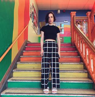 Zoe Lister-Jones feet photo thumbnail