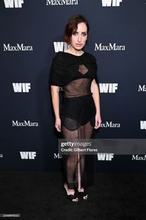 Zoe Lister-Jones feet photo 11