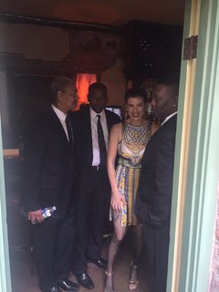 Zoe McLellan feet photo thumbnail