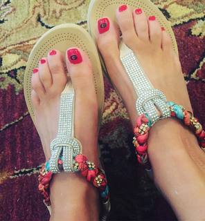 Zoe Myers feet photo 1