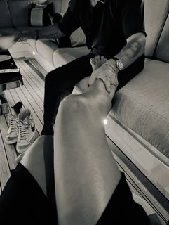 Zoe Saldana feet photo thumbnail