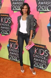 Zoe Saldana feet photo thumbnail