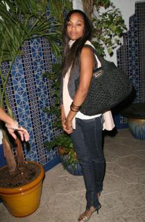 Zoe Saldaña feet photo 11