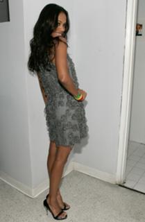 Zoe Saldaña feet photo 5