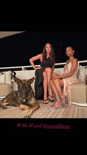 Zoe Saldaña feet photo 17