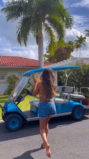 Zoe Saldaña feet photo 3