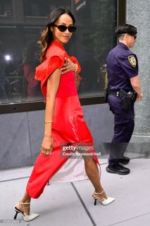 Zoe Saldaña feet photo 15