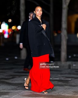Zoe Saldaña feet photo 2