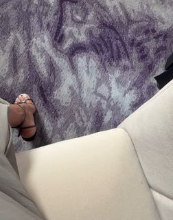 Zoe Saldaña feet photo 16