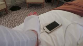 Zoe Sugg feet photo thumbnail