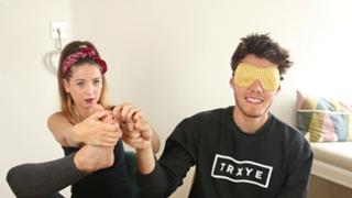 Zoe Sugg feet photo thumbnail
