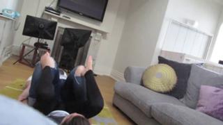Zoe Sugg feet photo thumbnail