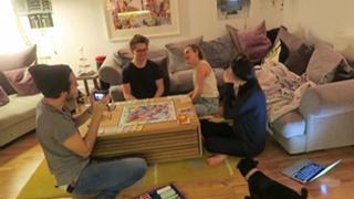 Zoe Sugg feet photo thumbnail