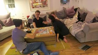 Zoe Sugg feet photo thumbnail