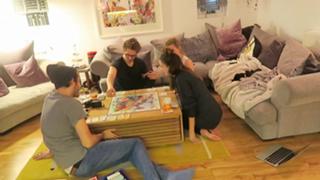 Zoe Sugg feet photo thumbnail