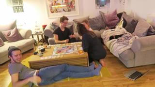 Zoe Sugg feet photo thumbnail
