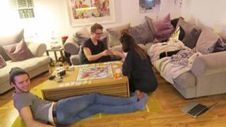 Zoe Sugg feet photo thumbnail