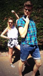 Zoe Sugg feet photo thumbnail
