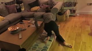 Zoe Sugg feet photo thumbnail